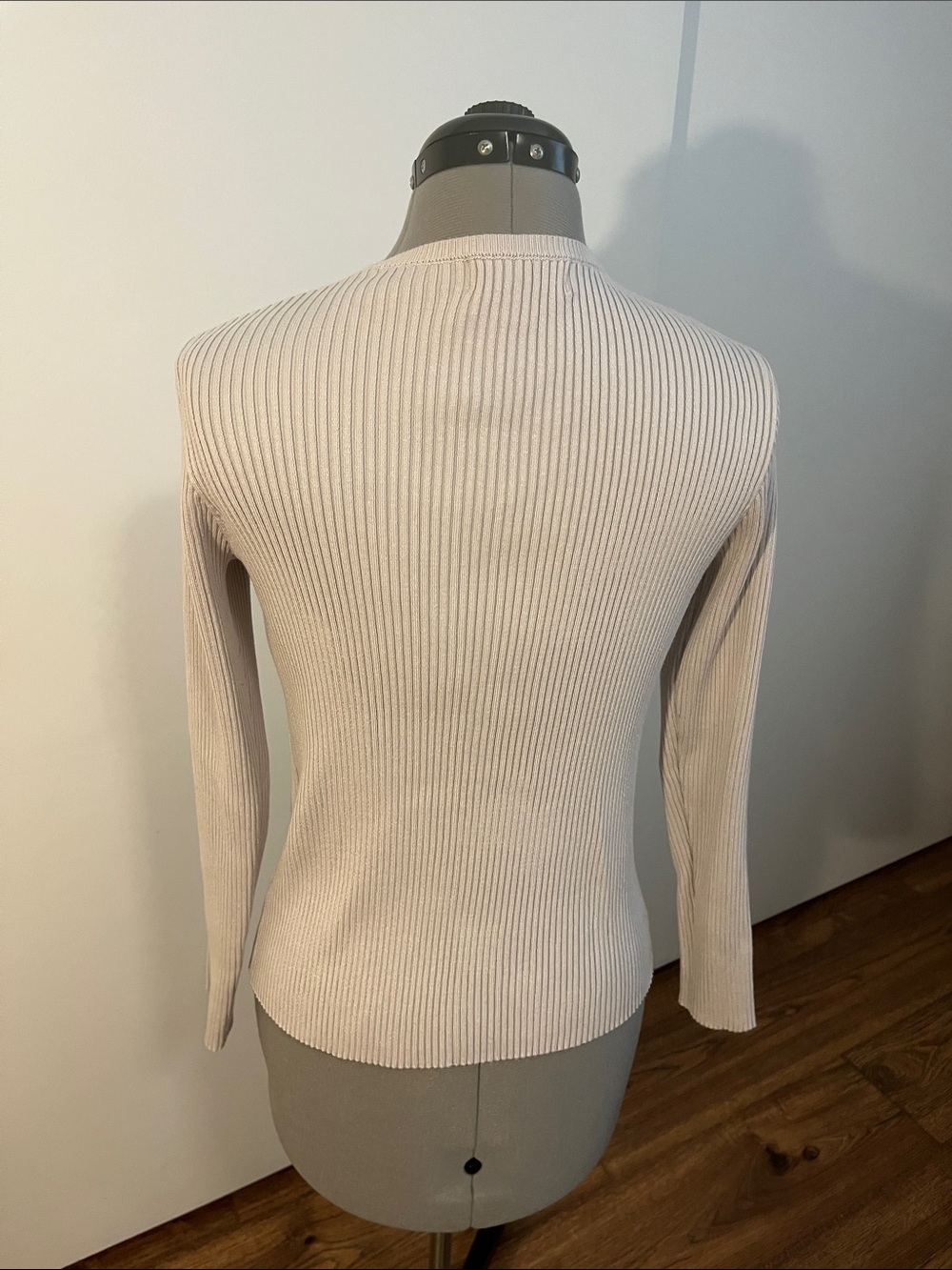 Philosophy Women’s Sweater - Picture 4 of 4